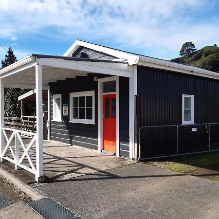 Whanga Butcher Shop Whangamomona Екстериор снимка