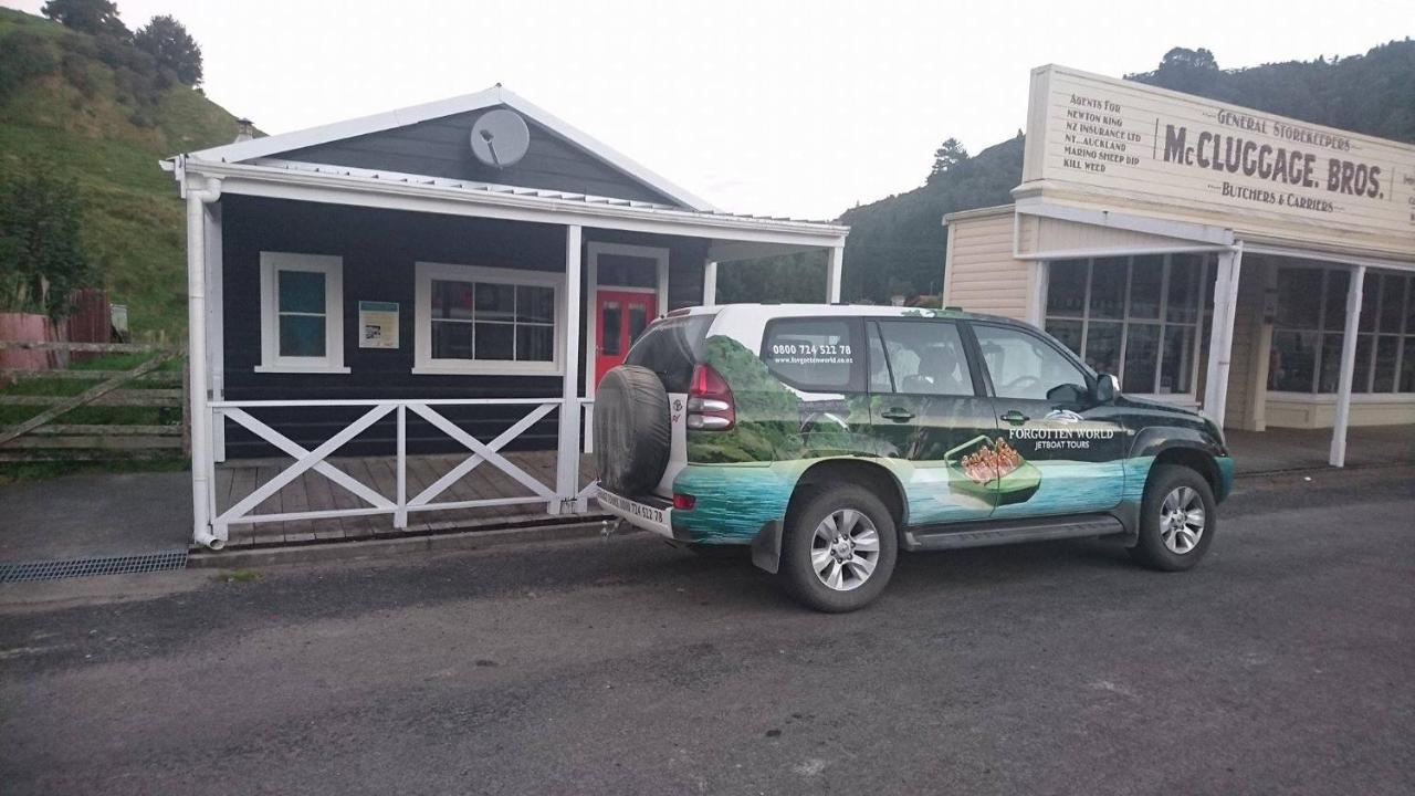 Whanga Butcher Shop Whangamomona Екстериор снимка